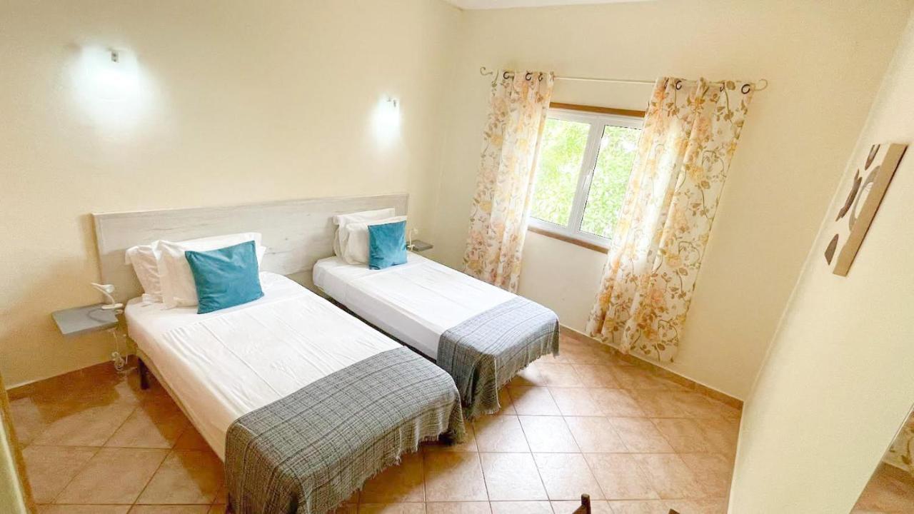 Villa Gabriel By Sunny Deluxe อัลบูเฟรา ภายนอก รูปภาพ